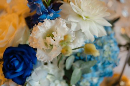 blue_white_flower_bouquet.jpeg