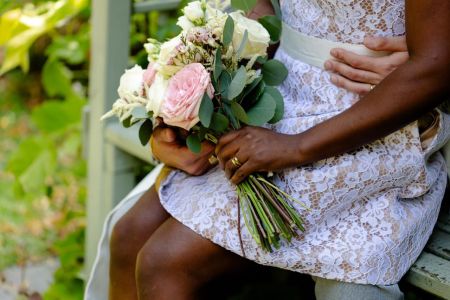 wedding_couple_bouquet.jpeg